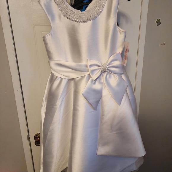 Bonnie Jean White Satin Kids Dress with Bow - Picture 1 of 3